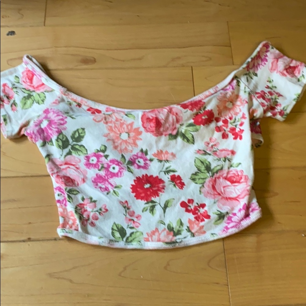 Crop top